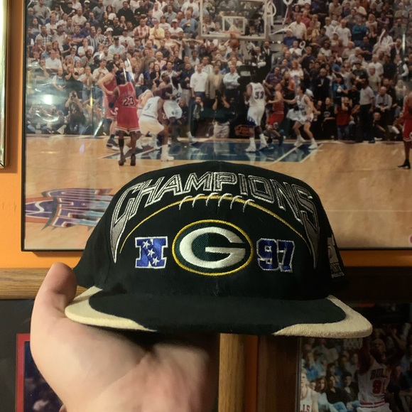 Other - Vintage 1997 Green Bay Packers NFC champs hat